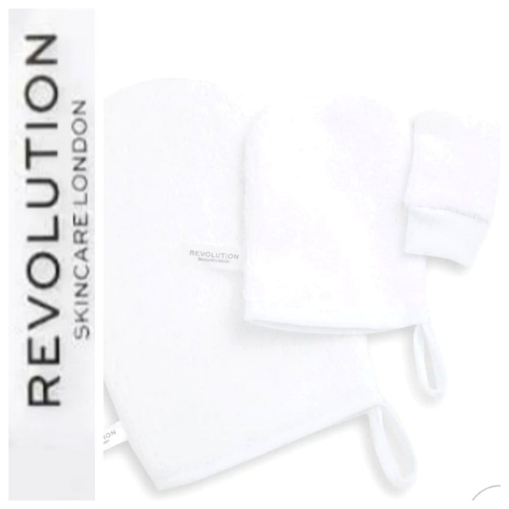 Revolution Beauty Skincare Cleansing Mitts‎